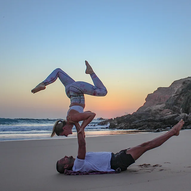 acro yoga